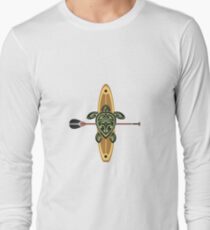 Schwarzer & grüner Tribal Turtle Stand-Up Wave Rider Langarmshirt