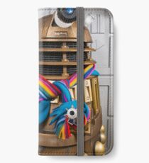 Gold Dalek wearing Jodie Whittaker's Scarf iPhone Wallet/Case/Skin