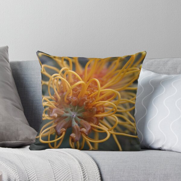 Artikelvorschau, Orange Grevillea Blume entworfen und verkauft von becSamways.