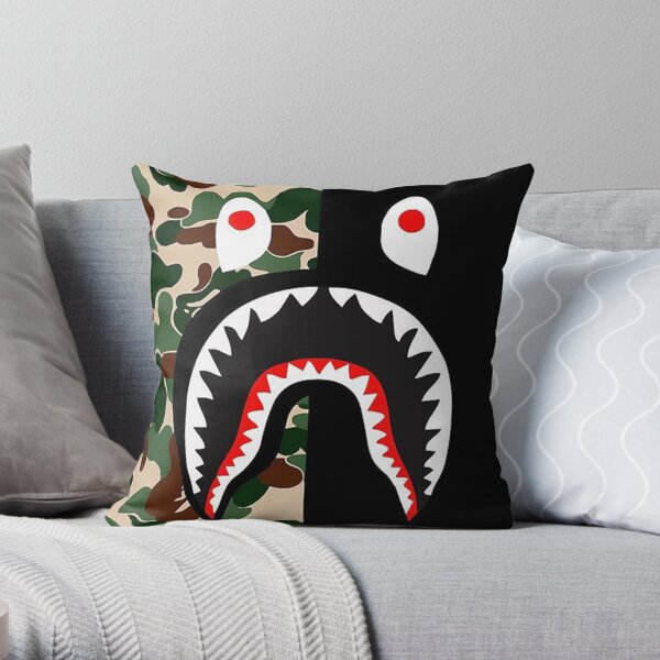 BLACK Bape Camo Shark Cojín