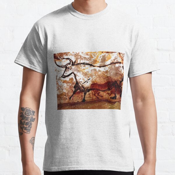 #Lascaux #Cave #Paintings #Bull LascauxCave PaintingsBull LascauxCavePaintingsBull CavePaintings CaveDrawings drawings Classic T-Shirt