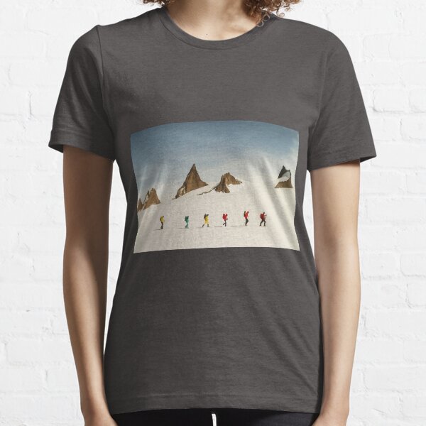 Aperçu de l'œuvre Expédition Antarctique North Face Vector créée et vendue par JCampbellDesign.