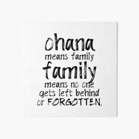 Vista previa del artículo con la obra «Ohana significa familia», diseñado y vendido por agrlandherfeels.