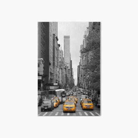 Artikel-Vorschau von Gelbe Taxis in New York auf den Straßen von Manhattan, designt und verkauft von dannythomas.