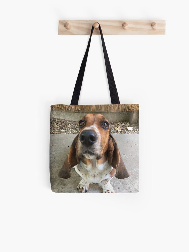 basset hound tote bags