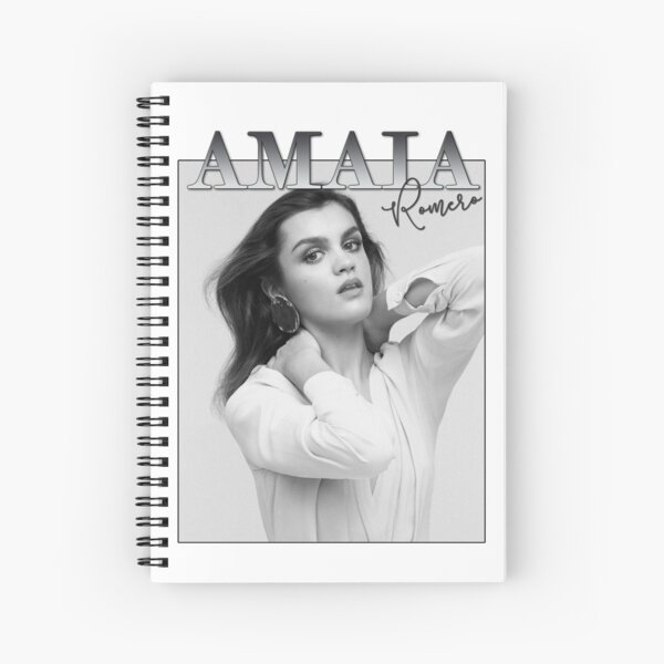 Vista previa del artículo con la obra «AMAIA ROMERO», diseñado y vendido por sarasgraphics.
