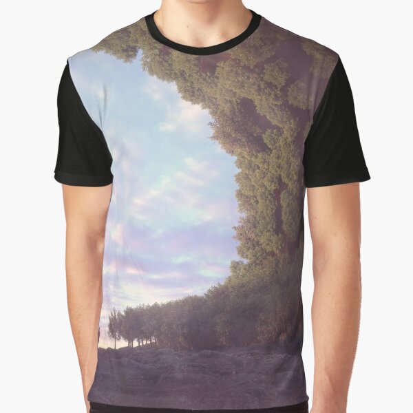 The Edge Graphic T-Shirt