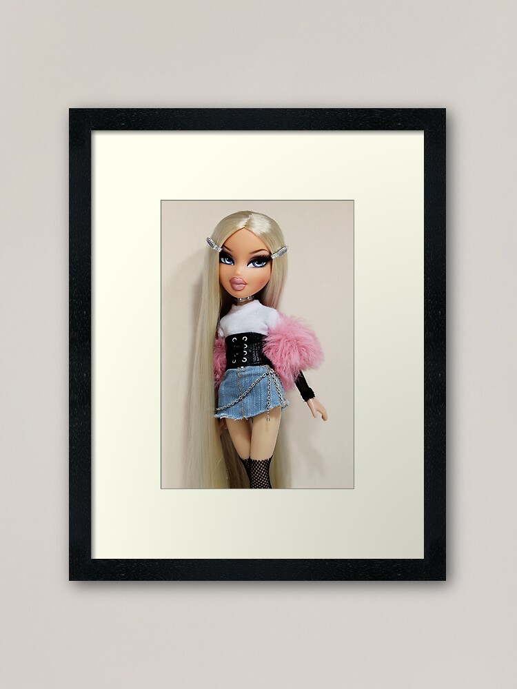 Bratz “She Owns Everything” Cloe | Magnet