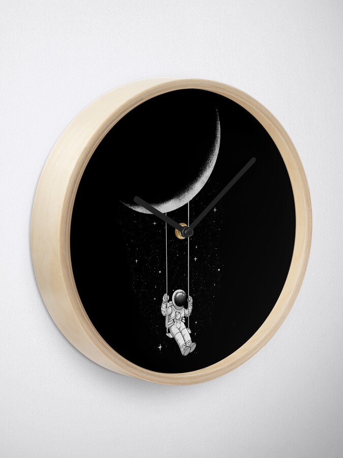Alternate view of Moon Swing Clock