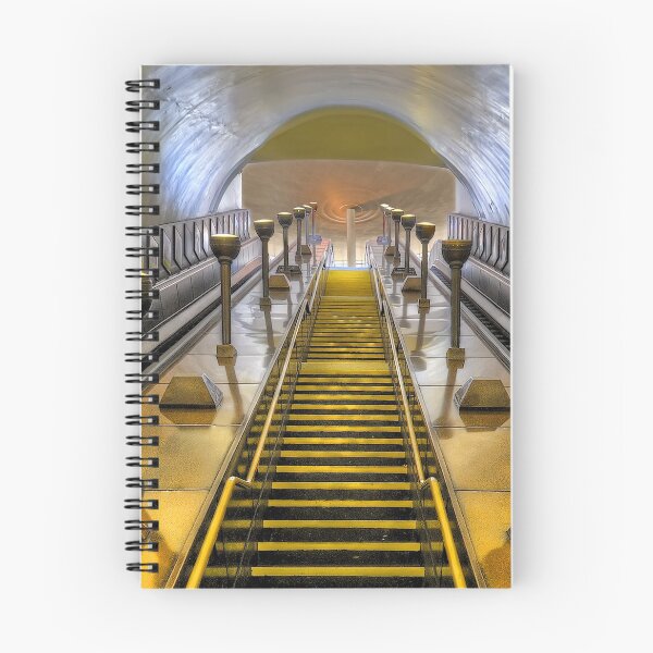 Artikelvorschau, Southgate Rolltreppen entworfen und verkauft von Richard Allen.