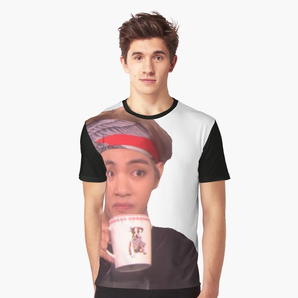 Artikel-Vorschau von Grafik T-Shirt, designt und verkauft von hnguyen22.