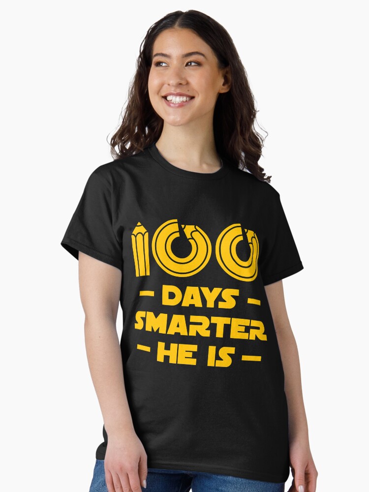 Thumbnail 2 von 7, Classic T-Shirt, 100 Days Smarter He Is - 100 Days Of School Gift designt und verkauft von yeoys.