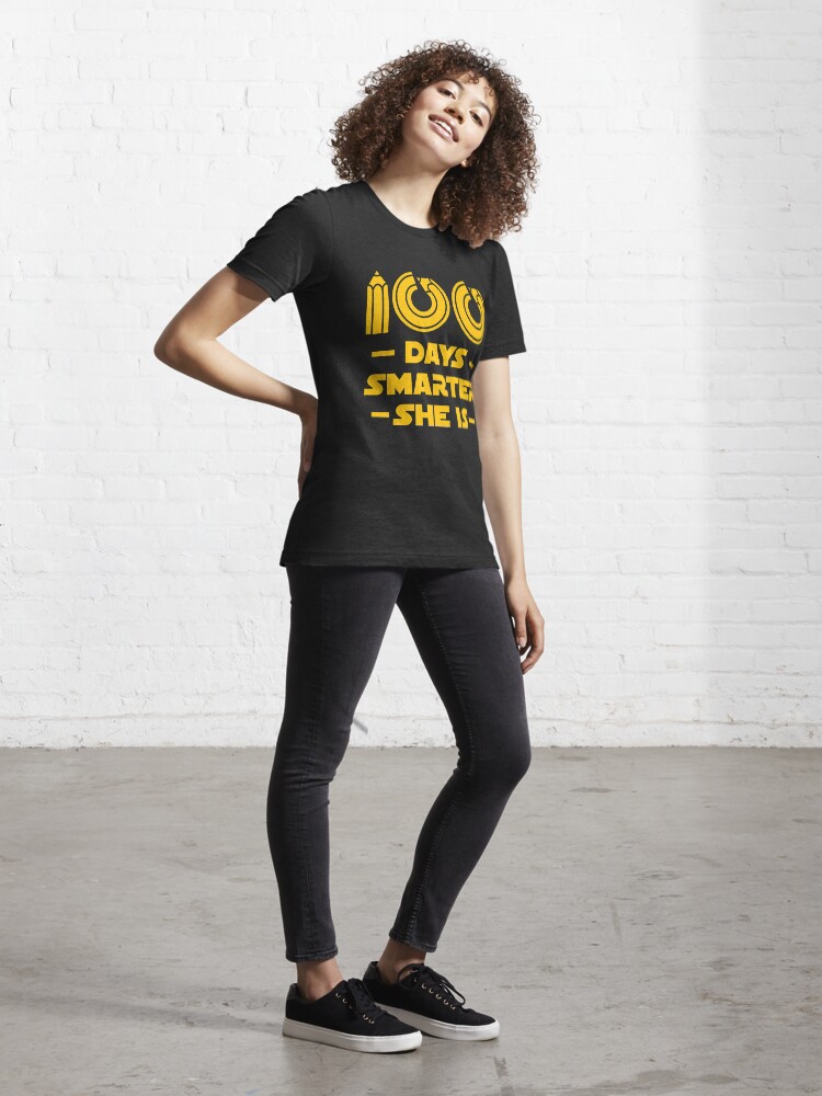 Alternative Ansicht von 100 Days Smarter She Is - 100 Days Of School Gift Essential T-Shirt