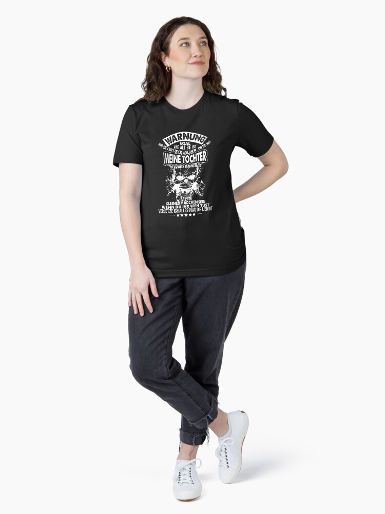 Thumbnail 4 von 7, Essential T-Shirt, Warnung Wenn du meiner Tochter weh tust... - Familie Geschenk designt und verkauft von yeoys.
