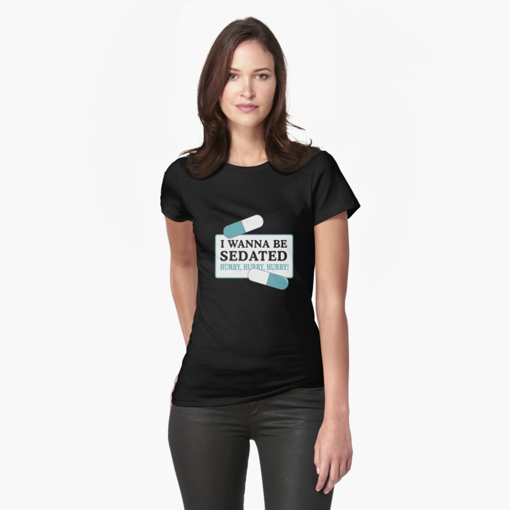 Aperçu de l'œuvre T-shirt moulant créée et vendue par Jeanne-LMBB.