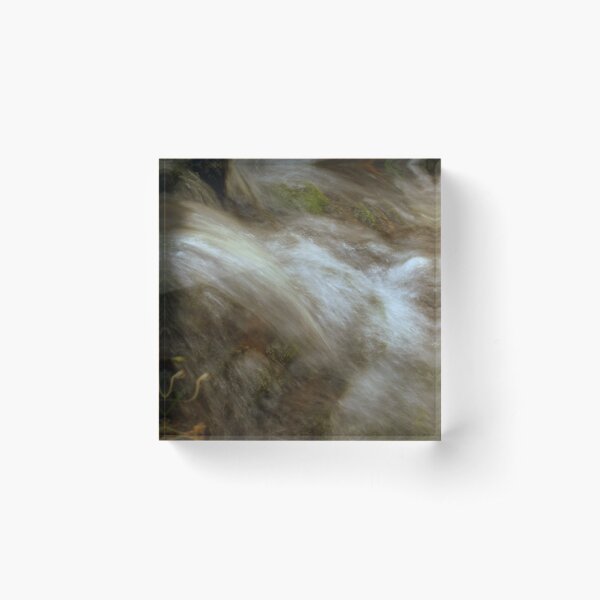 Aperçu de l'œuvre Cascade à giverny créée et vendue par Ben Loveday.