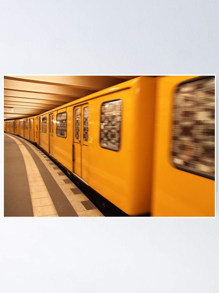 Alternate view of Gelb Bahn Poster