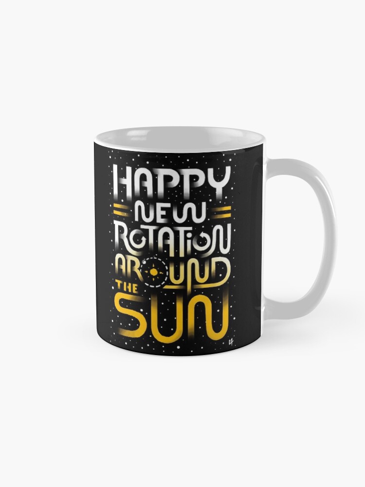 Vista alternativa de Taza Feliz nueva rotación alrededor del sol