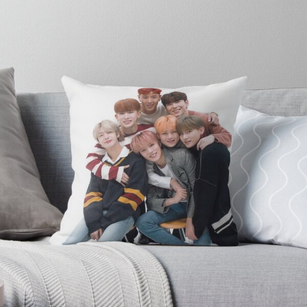 Monsta X Coussin