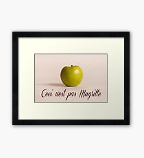 Ceci n'est pas Magritte - pomme Framed Print