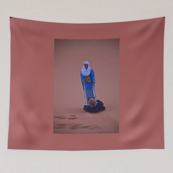 Aperçu de l'œuvre Maroc. Sahara. Sand Dune Downhill - Le style berbère. créée et vendue par vadim19.