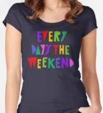Camiseta entallada de cuello redondo Fin de semana todos los días