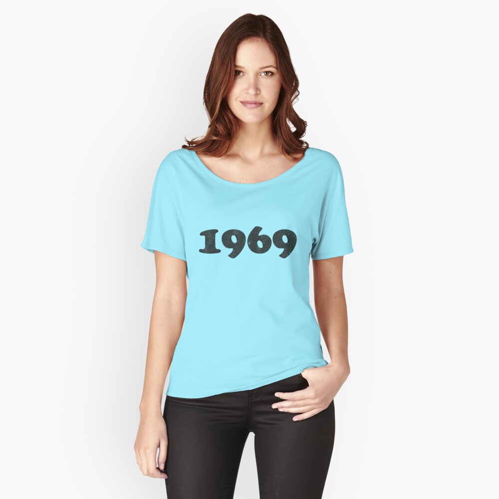 Aperçu de l'œuvre T-shirt coupe relax créée et vendue par Jeanne-LMBB.