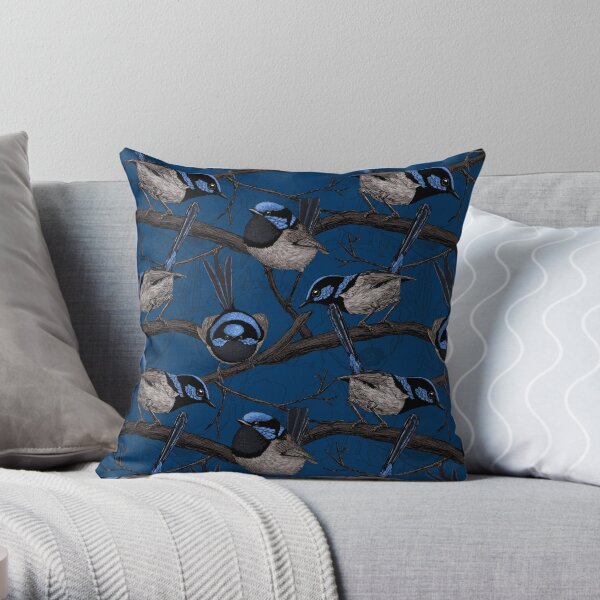 Night fairy wrens Throw Pillow