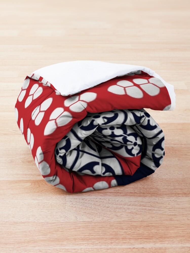 Alternate view of Japanese Style Ethnic Quilt Blue and Red Comforter