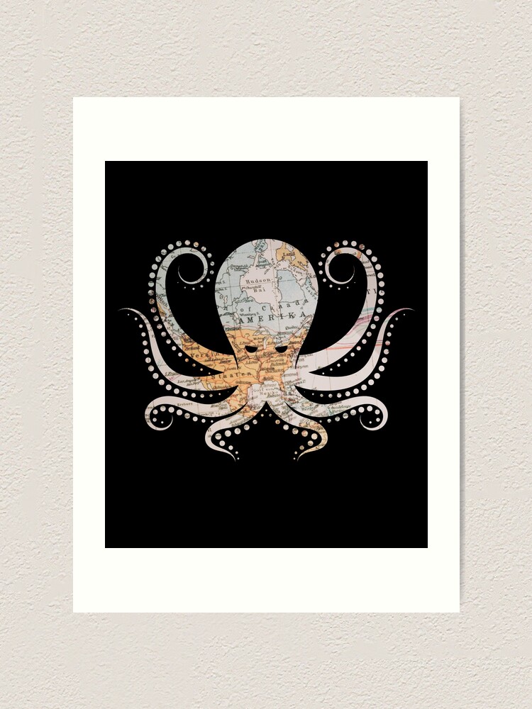 Octopus Kraken \u0026 Cthulhu World Map T,Shirt