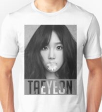 Taeyeon, 11:11 Slim Fit T-Shirt