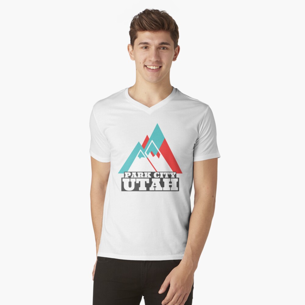 Vista previa del artículo con la obra «Camiseta de cuello en V», diseñado y vendido por crickmonster.