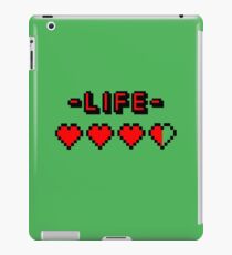 8-bit gamer lifebar iPad Case/Skin