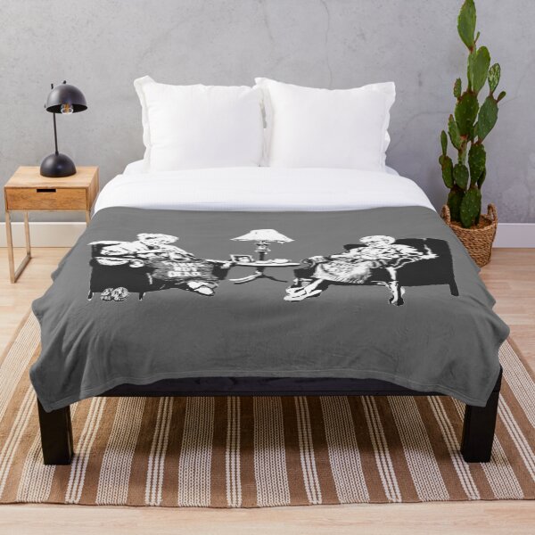 Punk is Not Dead, Thug For Life Grannies, Banksy Artwork, Streetart Street Art, Grafitti, Artwork, Design For Men, Women, Kids Throw Blanket