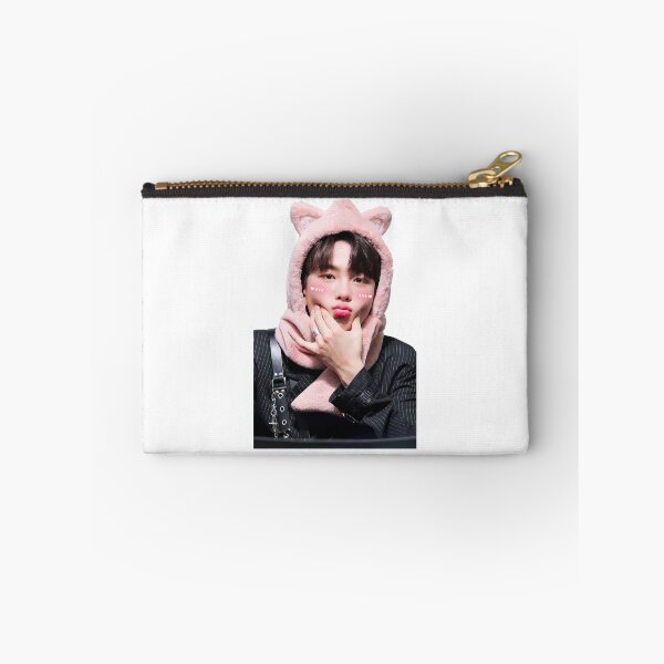 Artikelvorschau, Cutie Jongho entworfen und verkauft von CammiRay.