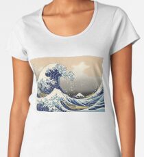 'The Great Wave Off Kanagawa' by Katsushika Hokusai (Reproduction) Women's Premium T-Shirt