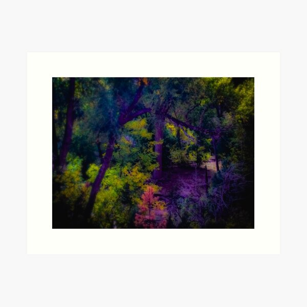 Vista previa del artículo con la obra «Bosque surrealista abstracto colorido del país de las maravillas», diseñado y vendido por PeriwinkleJones.