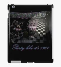 Fünf Nächte in Freddys 2: Party wie es ist 1987 (Feat. Mangle) iPad-Hülle & Klebefolie