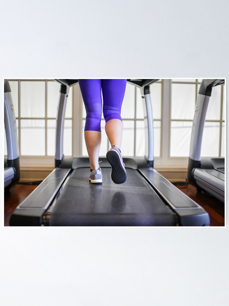 Póster for Sale con la obra «Piernas de la mujer en zapatillas de