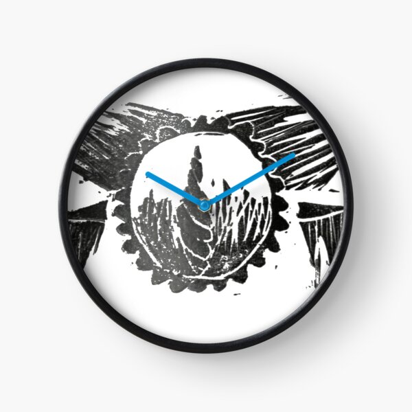 She Sells Seashells - Black & White Clock