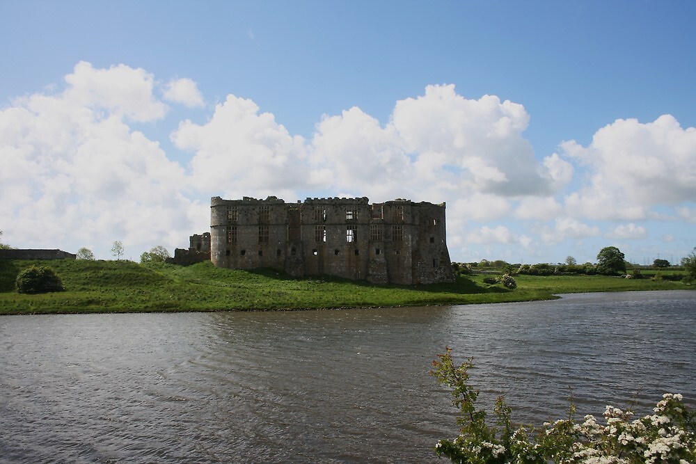 "Carew Castle" by Dave Godden | Redbubble