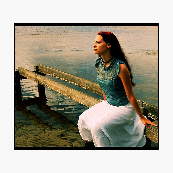 Artikelvorschau, Lady of The Water entworfen und verkauft von Moura Bronte.