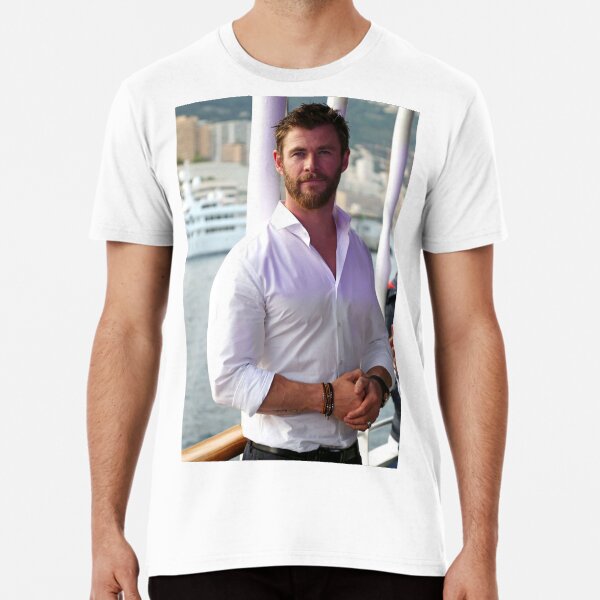"Chris Hemsworth" Tshirt by tipstrrss Redbubble