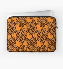 Swirly Pattern by Chillee Wilson Laptop Sleeve