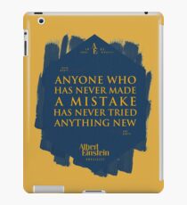 Vinilo o funda para iPad Cita de: Albert Einstein sobre errores - Camisetas, pósters, pegatinas y regalos