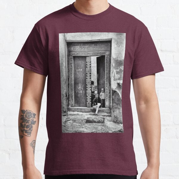 African Kids Playing - Stonetown Zanzibar 3609 Tanzania East Africa Classic T-Shirt