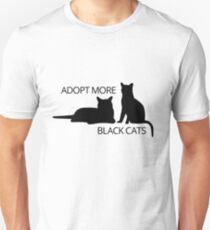 Adoptieren Sie mehr schwarze Katzen Slim Fit T-Shirt