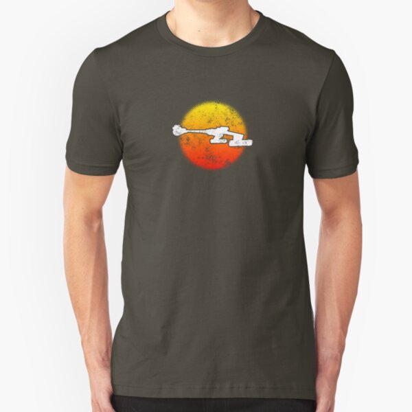 Star Empire Battle Cruiser D7 Flyby - Dark Slim Fit T-Shirt