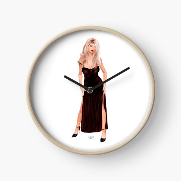 Tasha - Blondine im weinroten Samtkleid Uhr