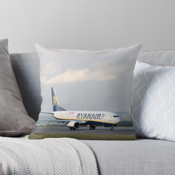 Boeing 737-500 - Ryanair Throw Pillow